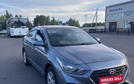 Hyundai Solaris II рестайлинг, 2018 год, 1 050 000 рублей, 2 фотография