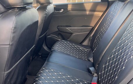 Hyundai Solaris II рестайлинг, 2018 год, 1 050 000 рублей, 9 фотография