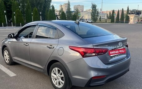 Hyundai Solaris II рестайлинг, 2018 год, 1 050 000 рублей, 4 фотография