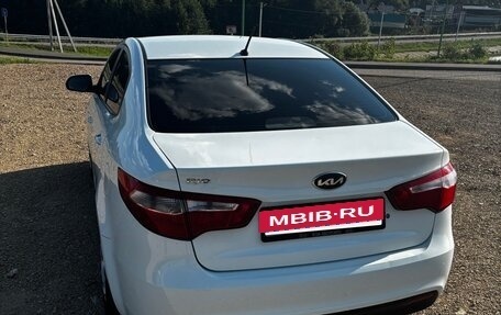 KIA Rio III рестайлинг, 2014 год, 750 000 рублей, 2 фотография