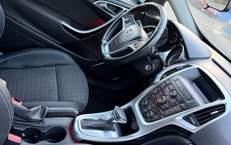 Opel Astra J, 2013 год, 800 000 рублей, 2 фотография