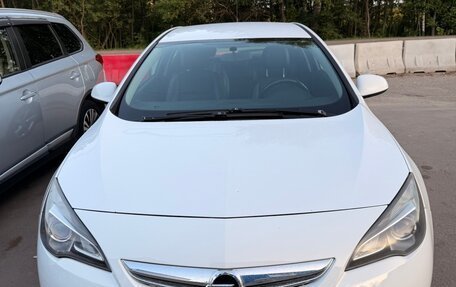 Opel Astra J, 2013 год, 800 000 рублей, 3 фотография