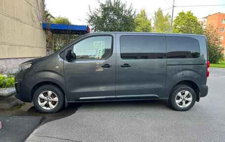 Peugeot Traveller I, 2019 год, 2 690 000 рублей, 2 фотография