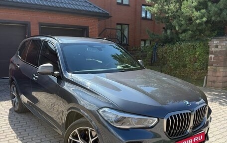 BMW X5, 2019 год, 5 600 000 рублей, 3 фотография