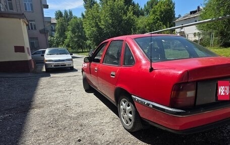 Opel Vectra A, 1990 год, 150 000 рублей, 4 фотография