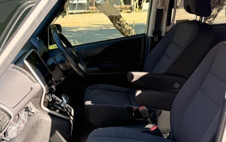 Nissan Serena IV, 2019 год, 2 200 000 рублей, 10 фотография