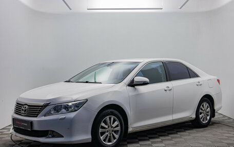 Toyota Camry, 2013 год, 1 570 000 рублей, 2 фотография