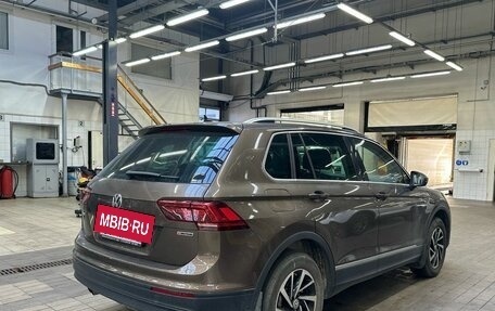 Volkswagen Tiguan II, 2018 год, 2 750 000 рублей, 4 фотография