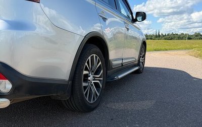 Mitsubishi Outlander III рестайлинг 3, 2015 год, 1 850 000 рублей, 1 фотография