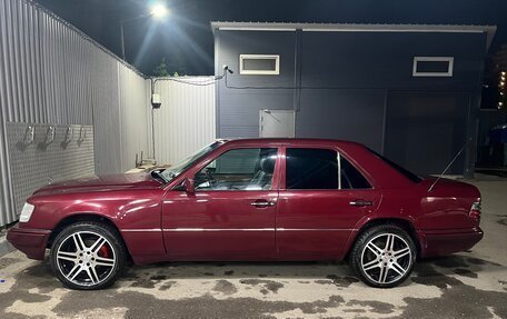 Mercedes-Benz W124, 1993 год, 520 000 рублей, 2 фотография