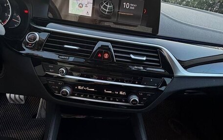 BMW 5 серия, 2017 год, 2 600 000 рублей, 9 фотография