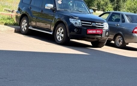 Mitsubishi Pajero IV, 2007 год, 1 599 000 рублей, 3 фотография