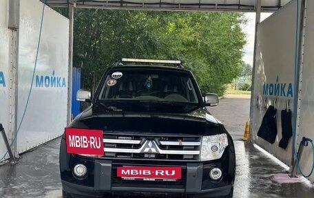 Mitsubishi Pajero IV, 2007 год, 1 599 000 рублей, 2 фотография