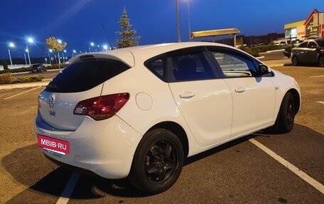 Opel Astra J, 2012 год, 570 000 рублей, 3 фотография