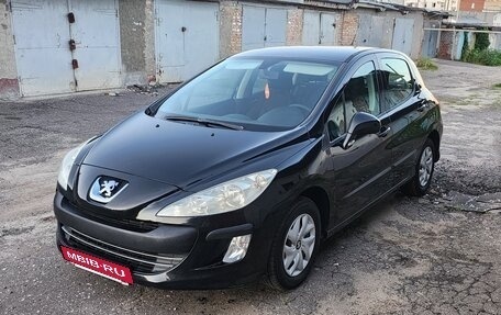 Peugeot 308 II, 2011 год, 565 000 рублей, 2 фотография
