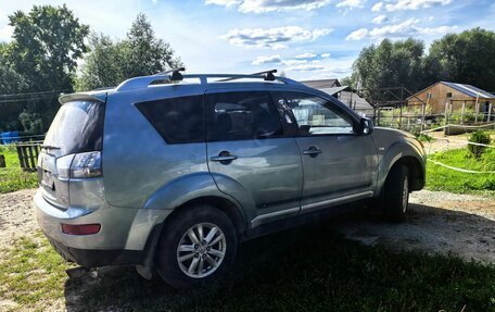 Mitsubishi Outlander III рестайлинг 3, 2008 год, 865 000 рублей, 7 фотография