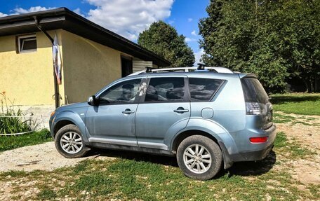 Mitsubishi Outlander III рестайлинг 3, 2008 год, 865 000 рублей, 8 фотография