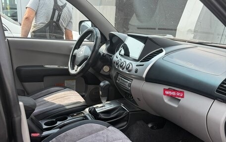 Mitsubishi L200 IV рестайлинг, 2013 год, 1 200 000 рублей, 4 фотография