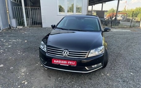 Volkswagen Passat B7, 2013 год, 1 300 000 рублей, 1 фотография