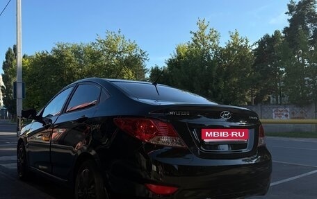 Hyundai Solaris II рестайлинг, 2012 год, 770 000 рублей, 12 фотография