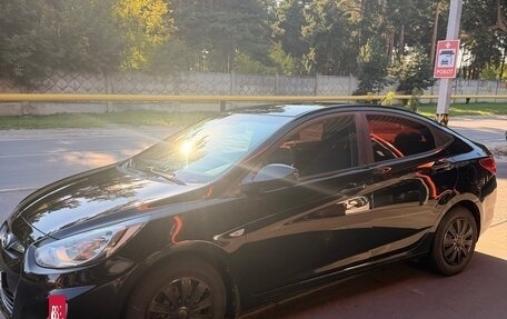 Hyundai Solaris II рестайлинг, 2012 год, 770 000 рублей, 17 фотография