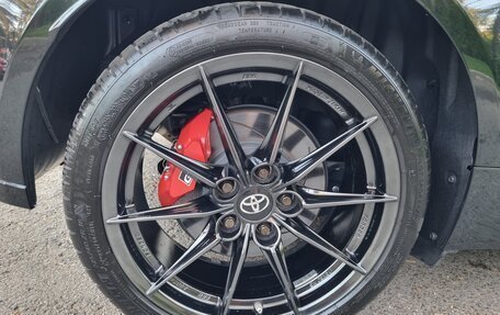 Toyota Yaris, 2024 год, 5 800 000 рублей, 16 фотография