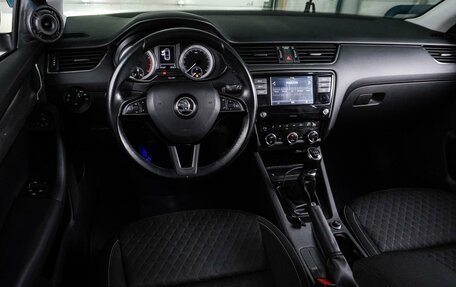 Skoda Octavia, 2017 год, 1 839 000 рублей, 6 фотография