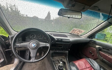 BMW 5 серия, 1990 год, 800 000 рублей, 15 фотография