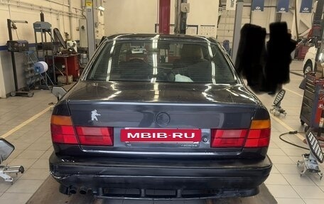 BMW 5 серия, 1990 год, 800 000 рублей, 4 фотография