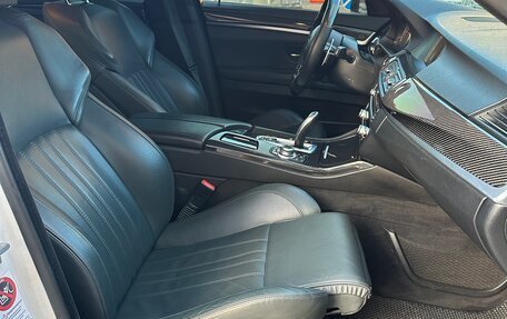 BMW 5 серия, 2013 год, 1 800 000 рублей, 23 фотография