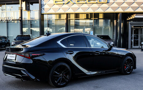 Lexus IS III, 2021 год, 3 995 000 рублей, 6 фотография