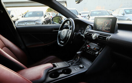 Lexus IS III, 2021 год, 3 995 000 рублей, 10 фотография