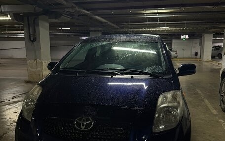 Toyota Yaris III рестайлинг, 2008 год, 550 000 рублей, 3 фотография