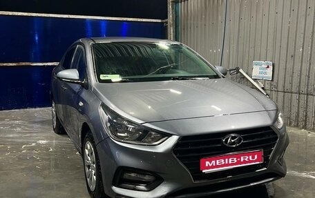 Hyundai Solaris II рестайлинг, 2019 год, 900 000 рублей, 1 фотография