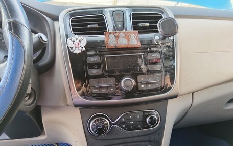 Renault Logan II, 2014 год, 740 000 рублей, 11 фотография