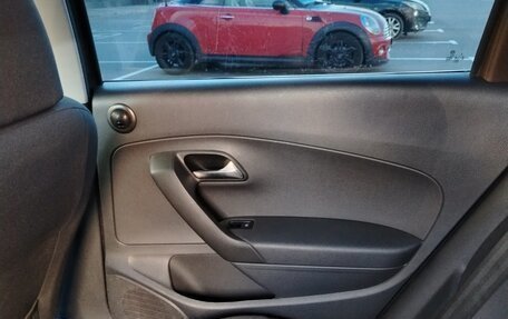 Volkswagen Polo VI (EU Market), 2016 год, 790 000 рублей, 17 фотография