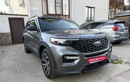 Ford Explorer VI, 2021 год, 3 990 000 рублей, 2 фотография