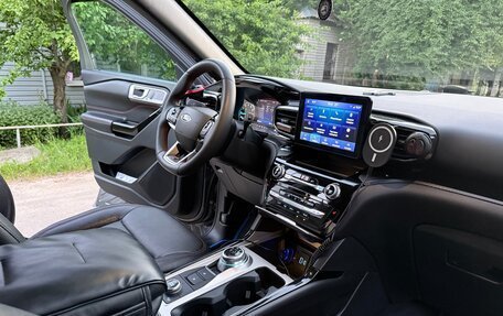 Ford Explorer VI, 2021 год, 3 990 000 рублей, 23 фотография