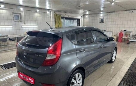 Hyundai Solaris II рестайлинг, 2011 год, 580 000 рублей, 4 фотография