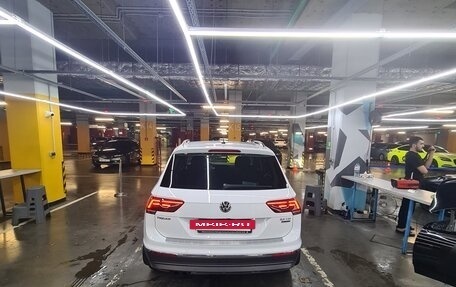 Volkswagen Tiguan II, 2017 год, 2 900 000 рублей, 5 фотография