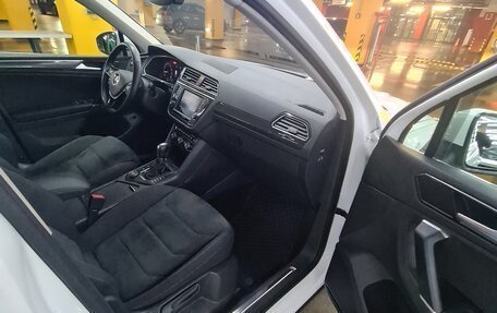 Volkswagen Tiguan II, 2017 год, 2 900 000 рублей, 20 фотография