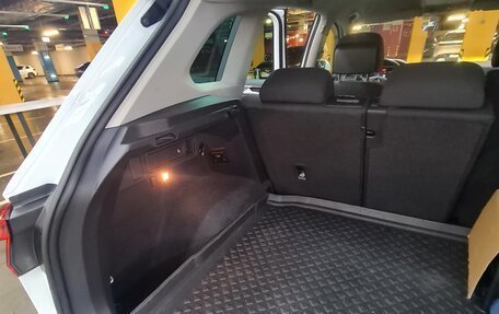 Volkswagen Tiguan II, 2017 год, 2 900 000 рублей, 16 фотография