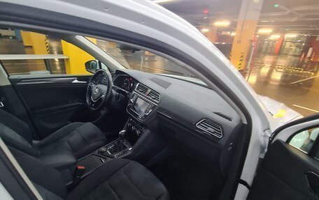 Volkswagen Tiguan II, 2017 год, 2 900 000 рублей, 22 фотография