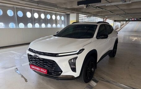 Chevrolet Trax, 2023 год, 1 300 001 рублей, 1 фотография