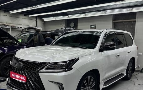 Lexus LX III, 2019 год, 9 500 000 рублей, 1 фотография