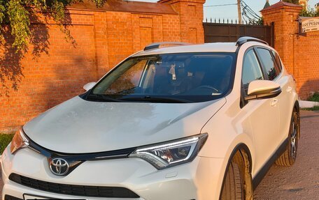 Toyota RAV4, 2018 год, 2 490 000 рублей, 1 фотография