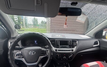 Hyundai Solaris II рестайлинг, 2018 год, 430 000 рублей, 6 фотография
