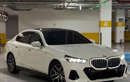 BMW 5 серия, 2025 год, 7 920 000 рублей, 1 фотография