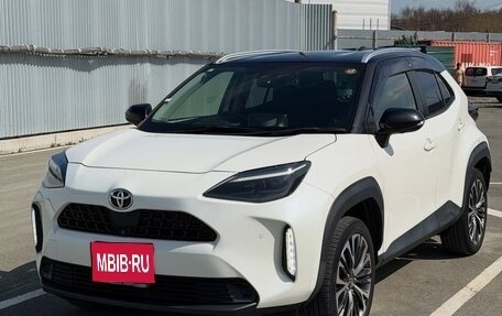 Toyota Yaris Cross, 2022 год, 1 630 000 рублей, 1 фотография