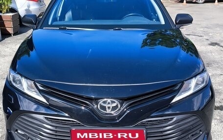 Toyota Camry, 2021 год, 2 500 000 рублей, 1 фотография